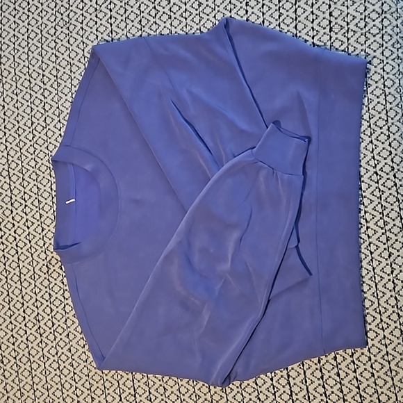 lululemon Softstreme Perfectly Oversized - Picture 7 of 8
